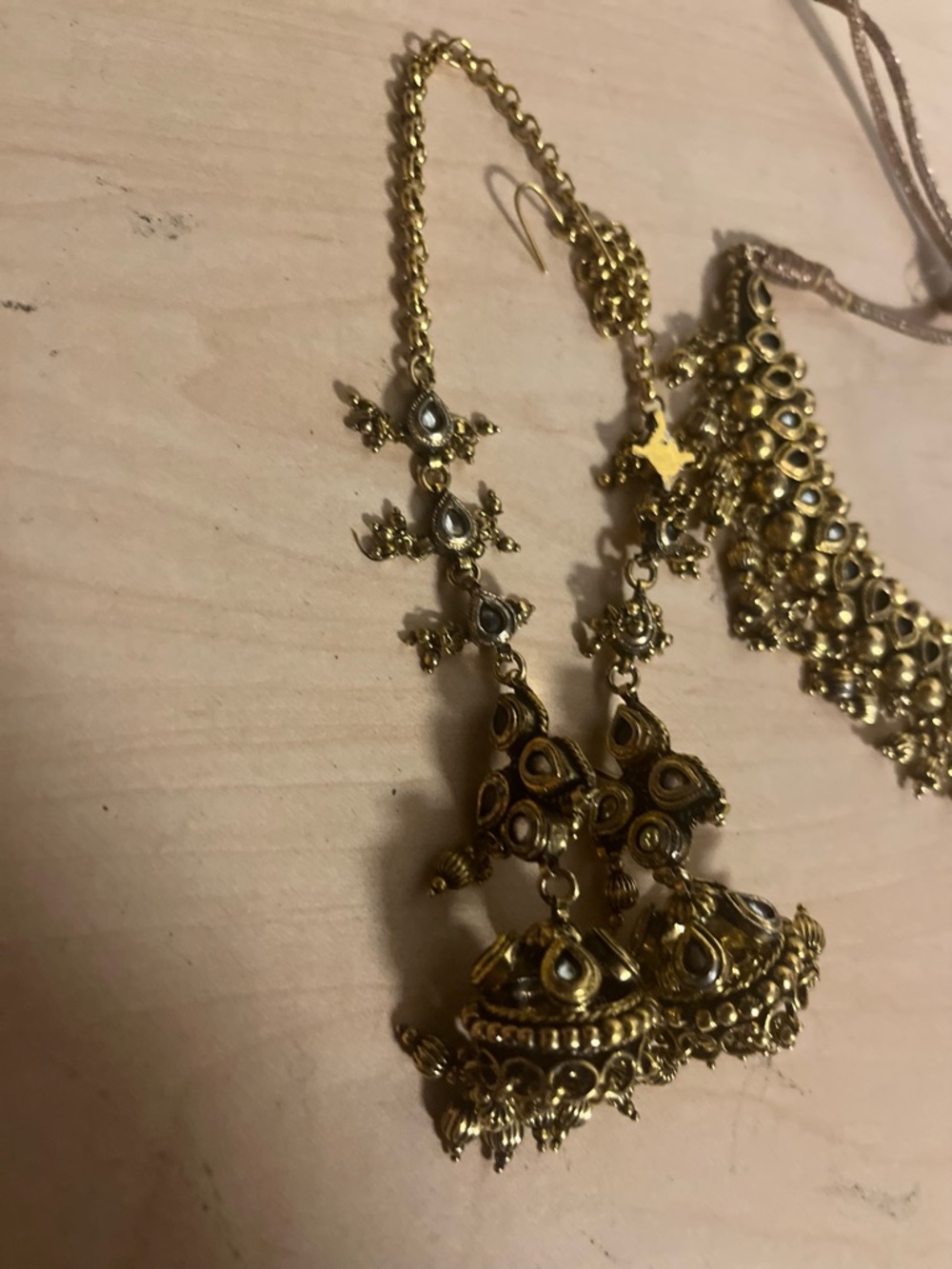 Indian set Traditional Gold-Tone Women's Statement Choker Necklace earrings - Picture 4 of 4
